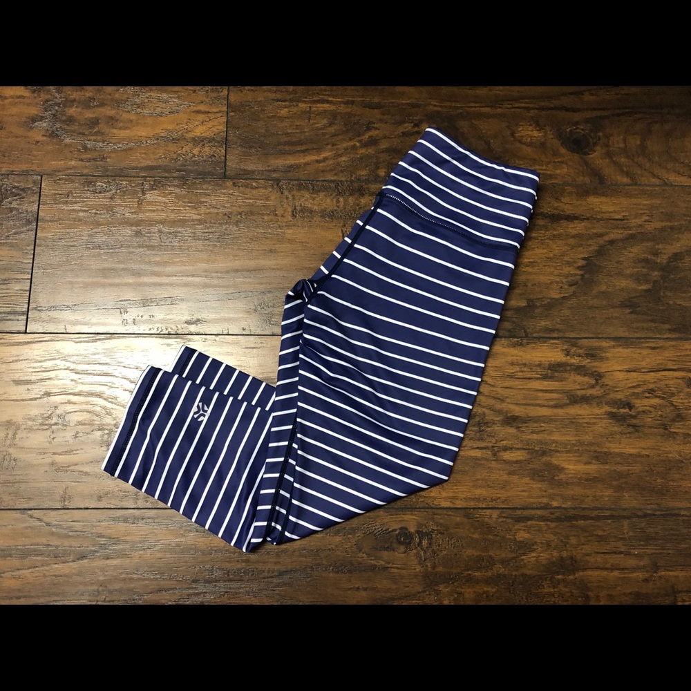 Just Live Cropped yogas